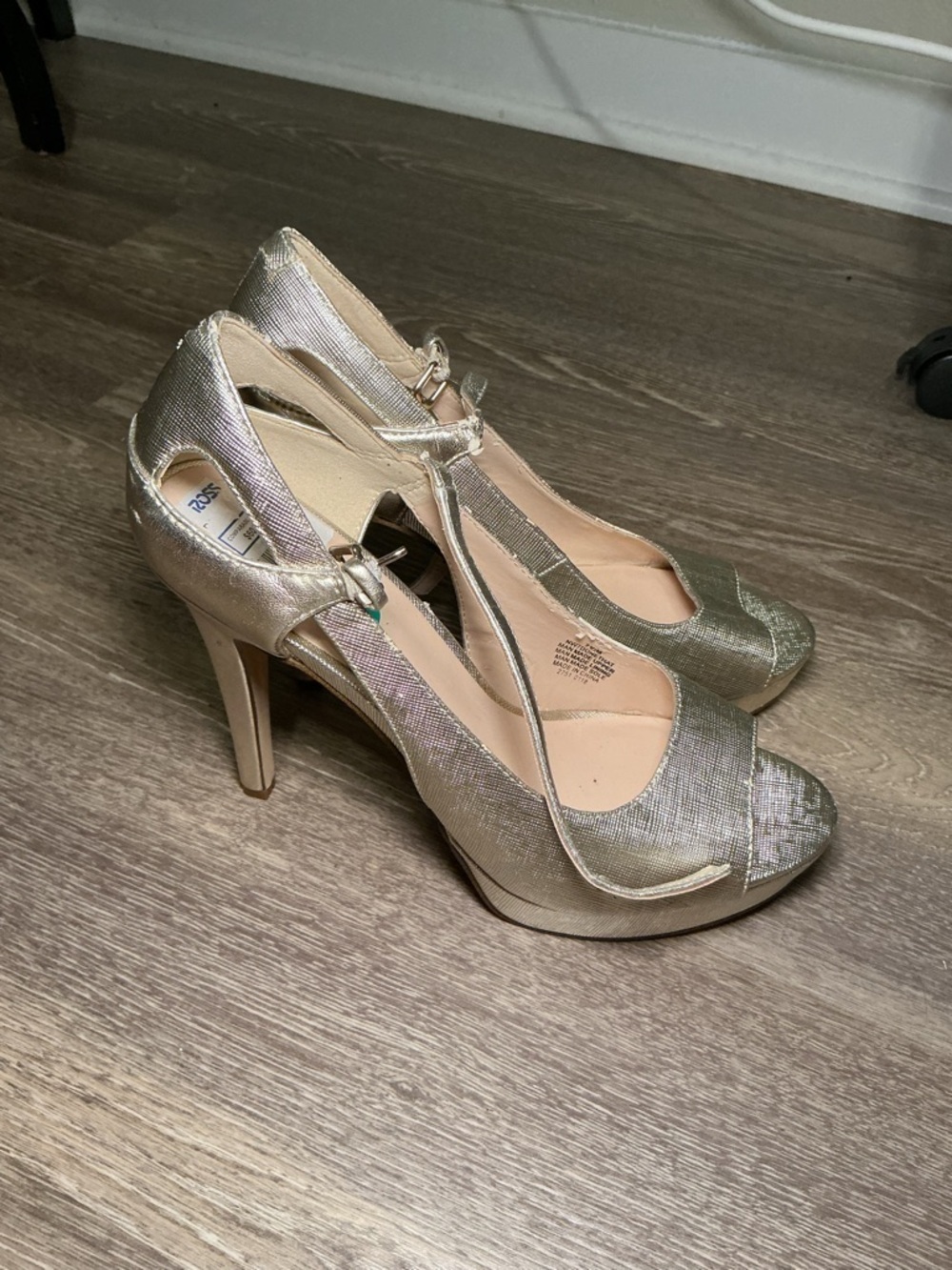 Nine West Gold Peep-Toe Mary Jane Heels - Picture 12 of 14